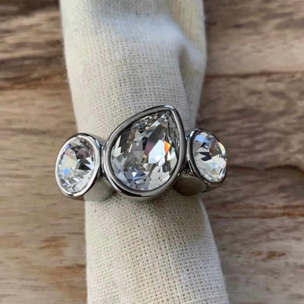 Dyrberg/Kern Ludivine Swarovski crystal statement ring